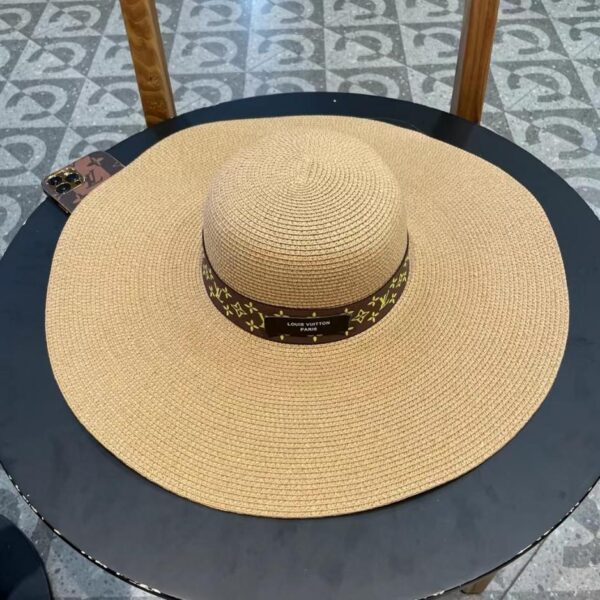 repliche,replica,perfette,siti di,affidabili,migliori siti,dove comprare,1:1,scarpe da ginnastica Il nuovo cappello di paglia a tesa larga con visiera in paglia di Louis Vuitton