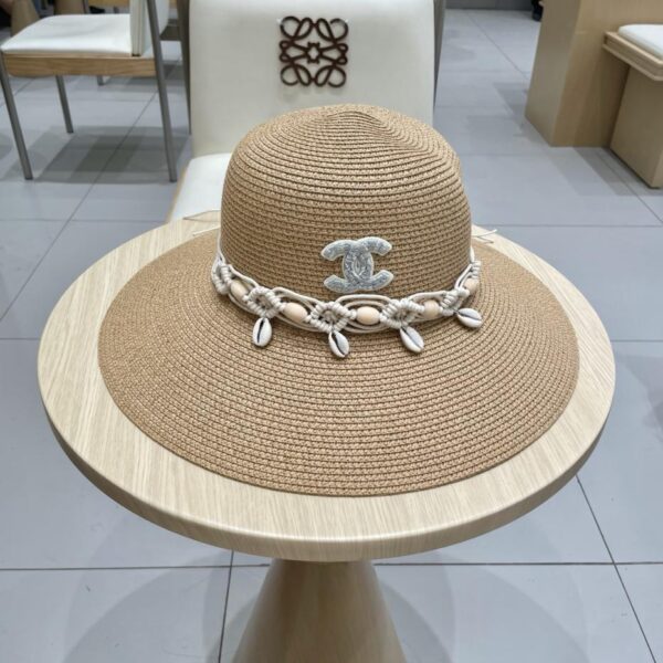 repliche,replica,perfette,siti di,affidabili,migliori siti,dove comprare,1:1,scarpe da ginnastica Nuovo cappello a cilindro di Chanel in paglia a tesa larga