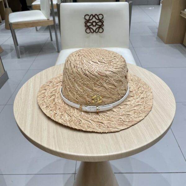 repliche,replica,perfette,siti di,affidabili,migliori siti,dove comprare,1:1,scarpe da ginnastica Chanel nuovo cappello in rafia intrecciata a mano di fascia alta