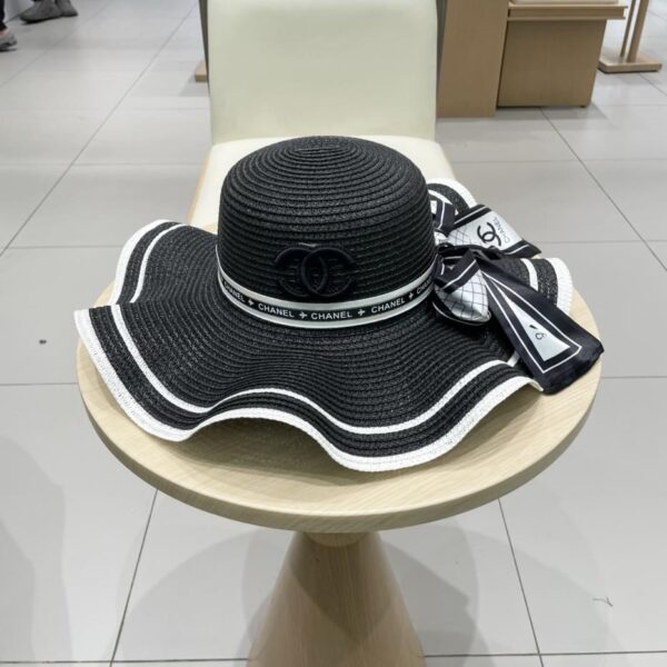 repliche,replica,perfette,siti di,affidabili,migliori siti,dove comprare,1:1,scarpe da ginnastica Cappello da sole Chanel in paglia con bordo ondulato