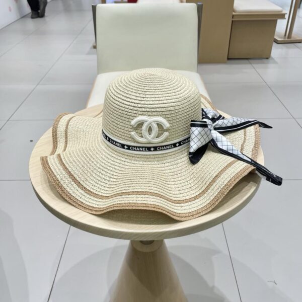 repliche,replica,perfette,siti di,affidabili,migliori siti,dove comprare,1:1,scarpe da ginnastica Cappello da sole Chanel in paglia con bordo ondulato