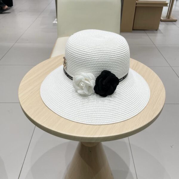 repliche,replica,perfette,siti di,affidabili,migliori siti,dove comprare,1:1,scarpe da ginnastica Cappello da sole Chanel in paglia di camelia