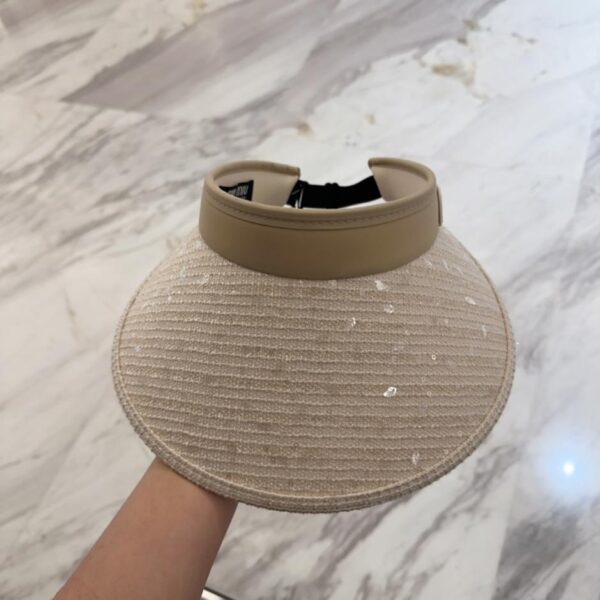 repliche,replica,perfette,siti di,affidabili,migliori siti,dove comprare,1:1,scarpe da ginnastica Cappello a cilindro vuoto in stile celebrità di lusso leggero Miu Miu