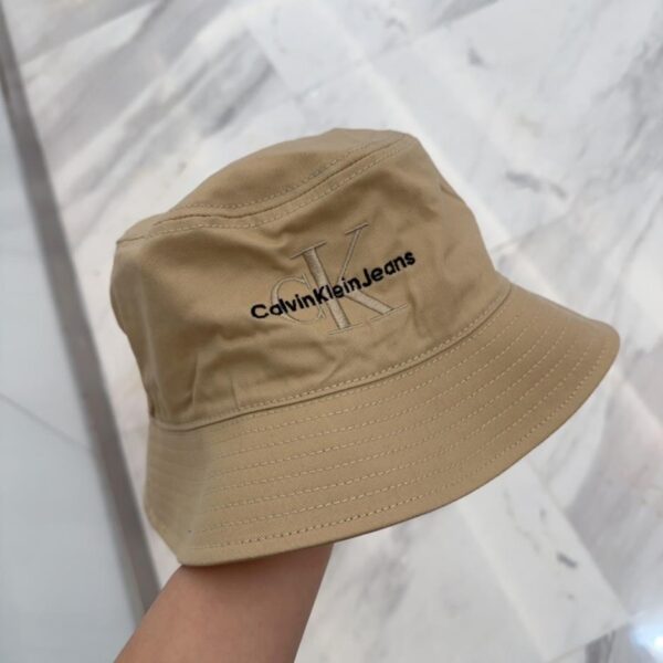 repliche,replica,perfette,siti di,affidabili,migliori siti,dove comprare,1:1,scarpe da ginnastica CK nuovo cappello da pescatore
