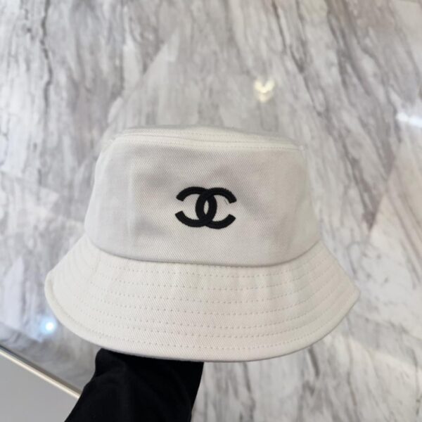 repliche,replica,perfette,siti di,affidabili,migliori siti,dove comprare,1:1,scarpe da ginnastica Il nuovo cappello da pescatore di Chanel