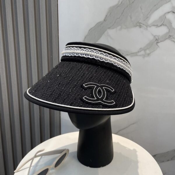 repliche,replica,perfette,siti di,affidabili,migliori siti,dove comprare,1:1,scarpe da ginnastica Il nuovo cappello cavo in stile dolce bordato di pizzo di Chanel