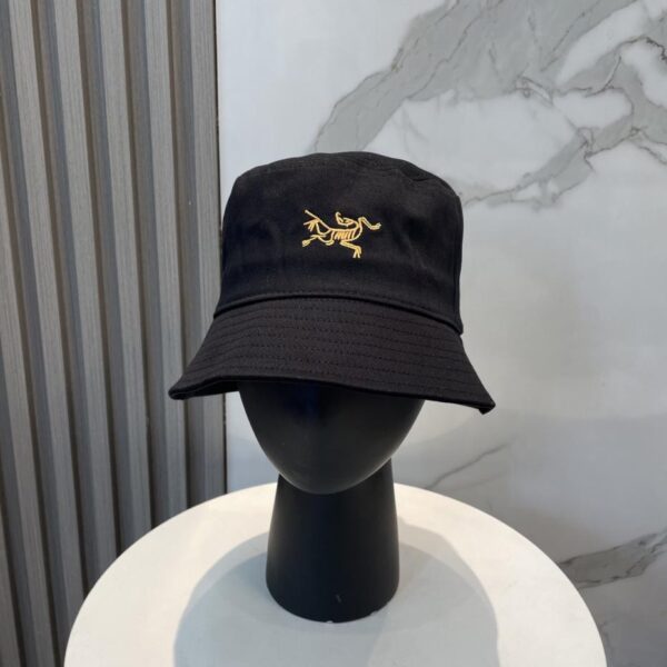 repliche,replica,perfette,siti di,affidabili,migliori siti,dove comprare,1:1,scarpe da ginnastica Nuovo cappello da pescatore sincronizzato con contatore di ricamo Arcteryx