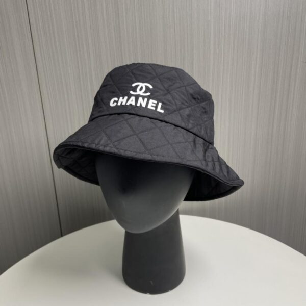 repliche,replica,perfette,siti di,affidabili,migliori siti,dove comprare,1:1,scarpe da ginnastica CHANEL autunno e inverno nuovo cappello da pescatore singolo originale