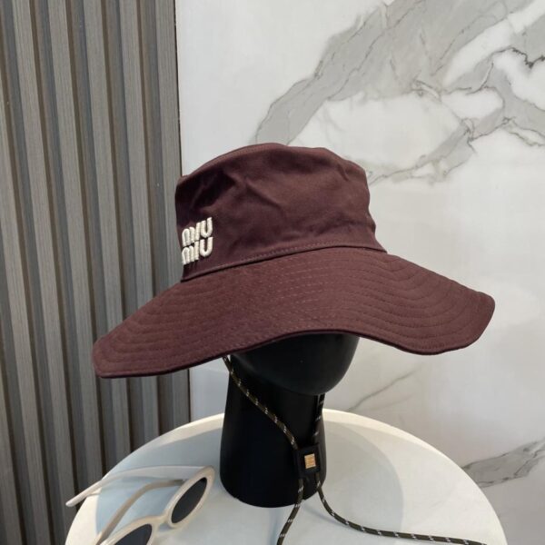 repliche,replica,perfette,siti di,affidabili,migliori siti,dove comprare,1:1,scarpe da ginnastica Il nuovo cappello da pescatore di Miu Miu
