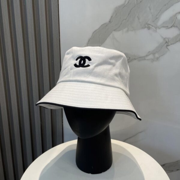 repliche,replica,perfette,siti di,affidabili,migliori siti,dove comprare,1:1,scarpe da ginnastica Chanel contatore nuovo cappello da pescatore singolo ricamato originale