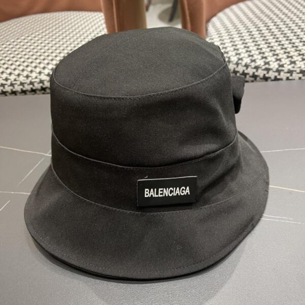 repliche,replica,perfette,siti di,affidabili,migliori siti,dove comprare,1:1,scarpe da ginnastica Cappello bucket invernale BALENCIAGA irregolare