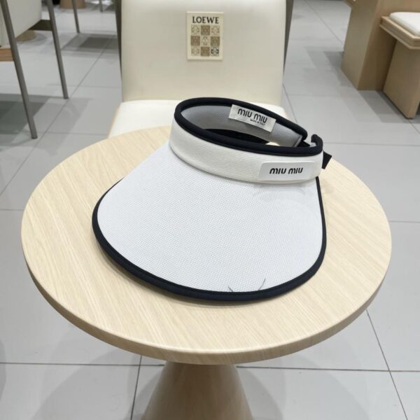 repliche,replica,perfette,siti di,affidabili,migliori siti,dove comprare,1:1,scarpe da ginnastica Cappello estivo di Miu Miu