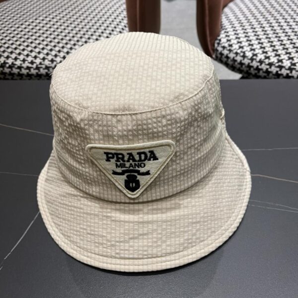 repliche,replica,perfette,siti di,affidabili,migliori siti,dove comprare,1:1,scarpe da ginnastica Nuovo cappello da pescatore Prada con coulisse