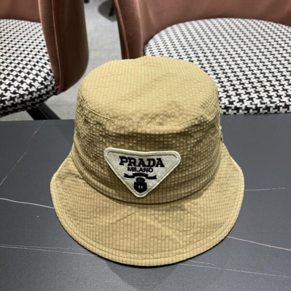 repliche,replica,perfette,siti di,affidabili,migliori siti,dove comprare,1:1,scarpe da ginnastica Nuovo cappello da pescatore Prada con coulisse