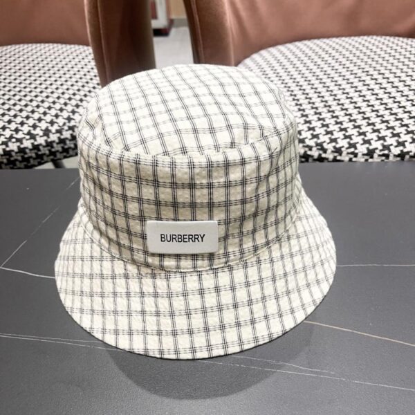 repliche,replica,perfette,siti di,affidabili,migliori siti,dove comprare,1:1,scarpe da ginnastica Cappello da pescatore scozzese giapponese Burberry per uomo e donna