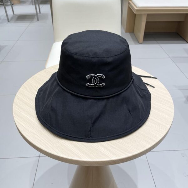 repliche,replica,perfette,siti di,affidabili,migliori siti,dove comprare,1:1,scarpe da ginnastica Cappello da sole Chanel anti-UV a tesa larga a coda di cavallo ad asciugatura rapida