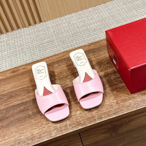 repliche,replica,perfette,siti di,affidabili,migliori siti,dove comprare,1:1,scarpe da ginnastica Roger Vivier Primavera/Estate Nuove Pantofole con Tacco Diamante