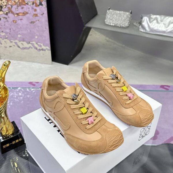 repliche,replica,perfette,siti di,affidabili,migliori siti,dove comprare,1:1,scarpe da ginnastica Nuove scarpe da ballo LOEWE Ballet Runner2.0 per coppia