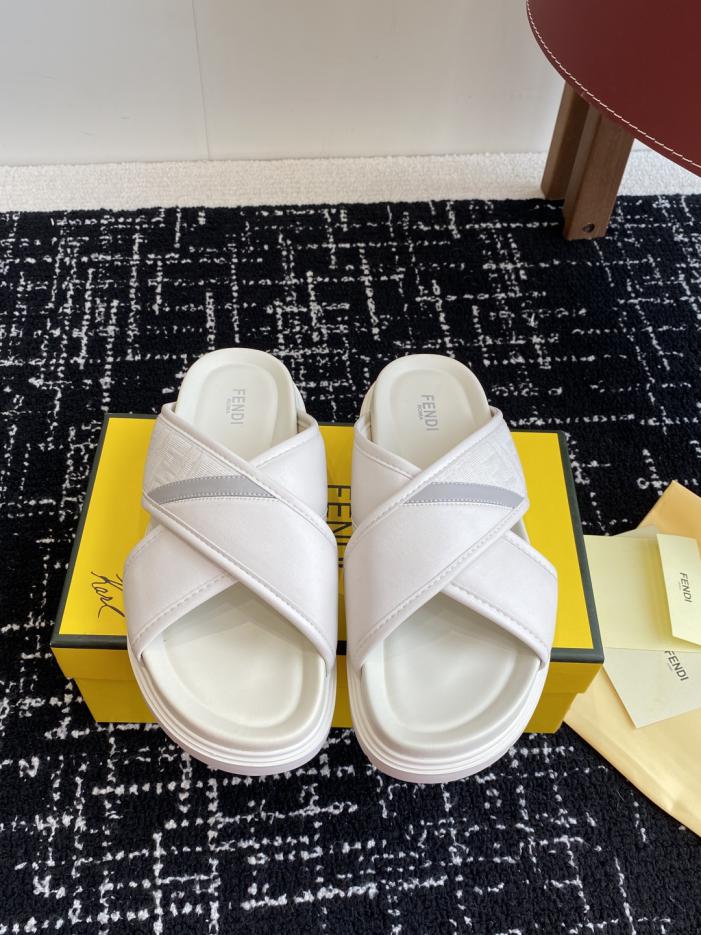 repliche,replica,perfette,siti di,affidabili,migliori siti,dove comprare,1:1,scarpe da ginnastica Sandali Fendi Diagonal serie FF con fiore antico e croce, con fondo spesso, pantofole repliche,replica,perfette,siti di,affidabili,migliori siti,dove comprare,1:1,scarpe da ginnastica Sandali Fendi Diagonal serie FF con fiore antico e croce, con fondo spesso, pantofole
