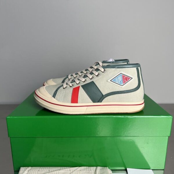 repliche,replica,perfette,siti di,affidabili,migliori siti,dove comprare,1:1,scarpe da ginnastica [Versione Top] Le nuove sneakers retr貌 Eliot di Bottega Veneta