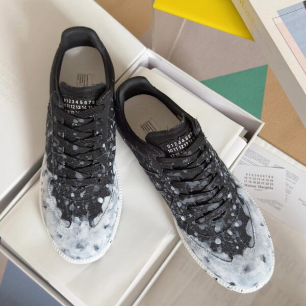 repliche,replica,perfette,siti di,affidabili,migliori siti,dove comprare,1:1,scarpe da ginnastica Scarpe Dexterity in tela con graffiti a getto d’inchiostro Maison Margiela MM6 Couples