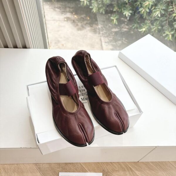 repliche,replica,perfette,siti di,affidabili,migliori siti,dove comprare,1:1,scarpe da ginnastica Scarpe Mary Jane Ballet G012 in pelle Maison Margiela