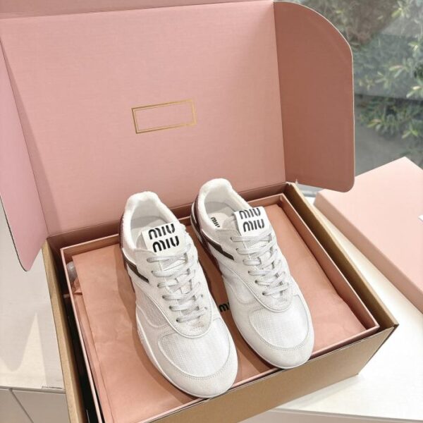G027 Settimana della moda Miu Miu