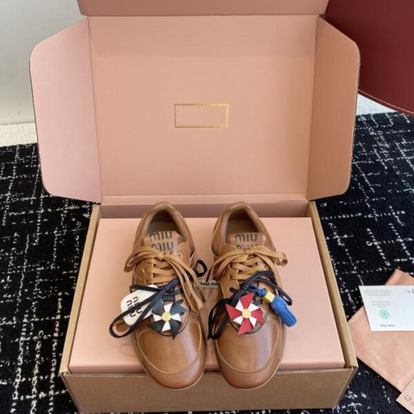 repliche,replica,perfette,siti di,affidabili,migliori siti,dove comprare,1:1,scarpe da ginnastica Miu Miu Primavera/Estate Nuova sfilata di moda per coppie, scarpe casual Dexun