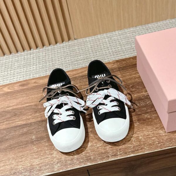 repliche,replica,perfette,siti di,affidabili,migliori siti,dove comprare,1:1,scarpe da ginnastica Scarpe casual in tela Miu Miu Retro Biscuit
