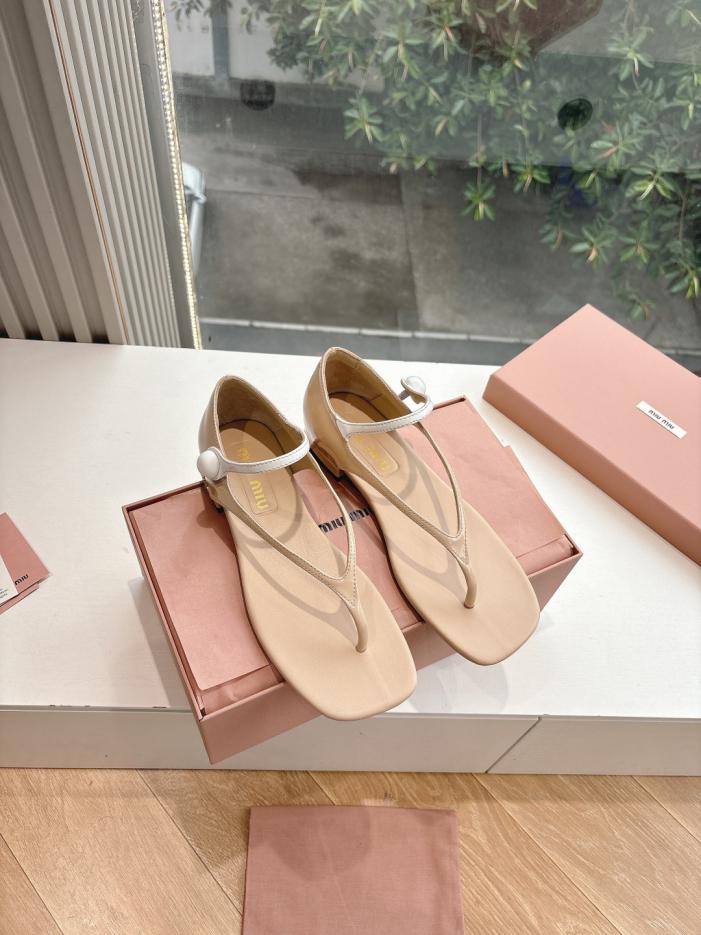 repliche,replica,perfette,siti di,affidabili,migliori siti,dove comprare,1:1,scarpe da ginnastica Infradito G122 Miu Miu Fashion Week repliche,replica,perfette,siti di,affidabili,migliori siti,dove comprare,1:1,scarpe da ginnastica Infradito G122 Miu Miu Fashion Week