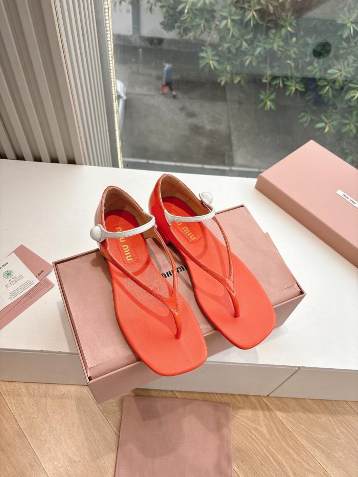repliche,replica,perfette,siti di,affidabili,migliori siti,dove comprare,1:1,scarpe da ginnastica Infradito G122 Miu Miu Fashion Week repliche,replica,perfette,siti di,affidabili,migliori siti,dove comprare,1:1,scarpe da ginnastica Infradito G122 Miu Miu Fashion Week