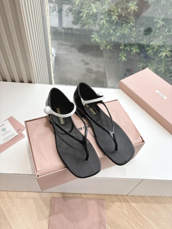 repliche,replica,perfette,siti di,affidabili,migliori siti,dove comprare,1:1,scarpe da ginnastica Infradito G122 Miu Miu Fashion Week repliche,replica,perfette,siti di,affidabili,migliori siti,dove comprare,1:1,scarpe da ginnastica Infradito G122 Miu Miu Fashion Week