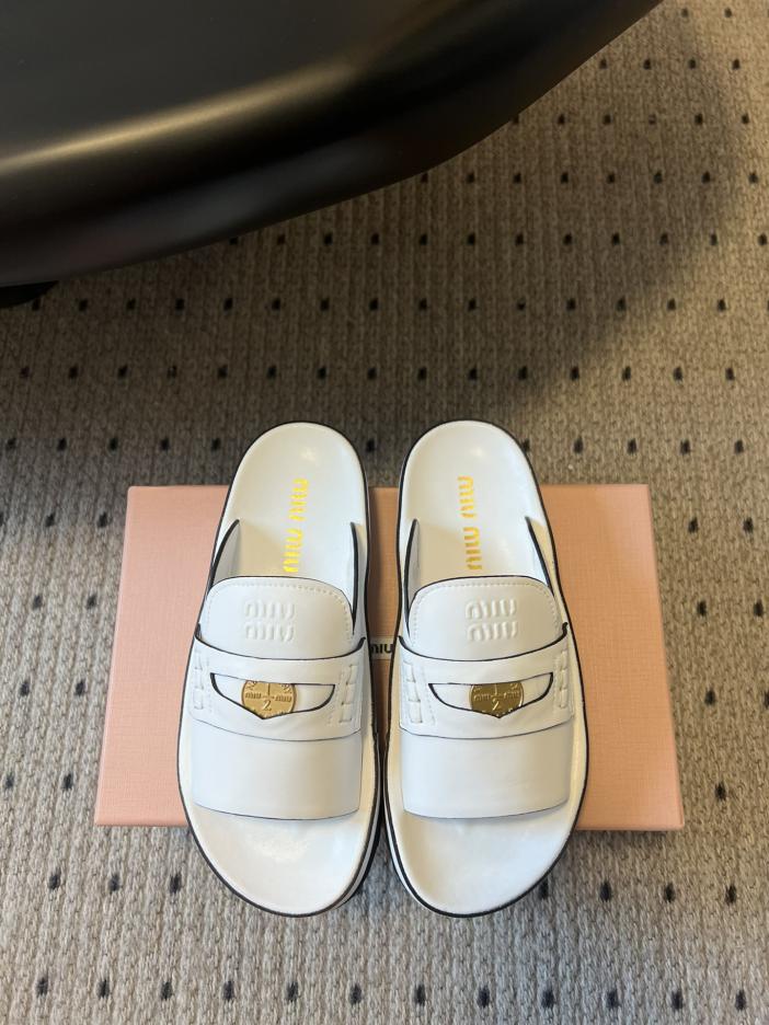 repliche,replica,perfette,siti di,affidabili,migliori siti,dove comprare,1:1,scarpe da ginnastica Ciabatte da spiaggia Miu Miu con monete dorate, primavera/estate repliche,replica,perfette,siti di,affidabili,migliori siti,dove comprare,1:1,scarpe da ginnastica Ciabatte da spiaggia Miu Miu con monete dorate, primavera/estate