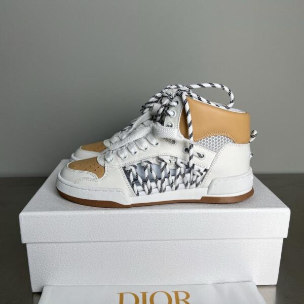 repliche,replica,perfette,siti di,affidabili,migliori siti,dove comprare,1:1,scarpe da ginnastica [Versione Top] Le ultime scarpe sportive casual alte e cave della serie First di Dior per le coppie