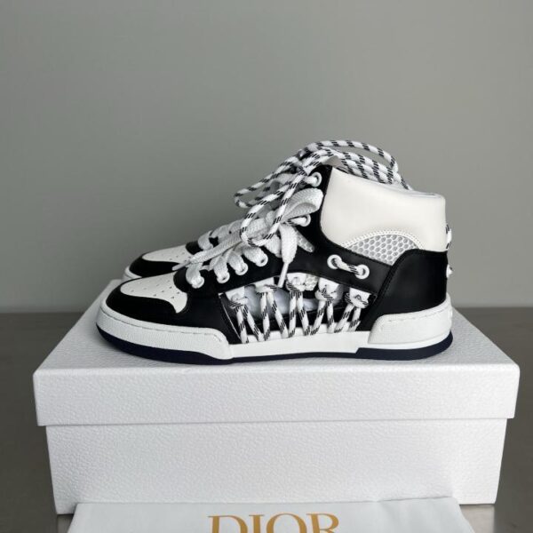[Versione Top] Le ultime scarpe sportive casual alte e cave della serie First di Dior per le coppie