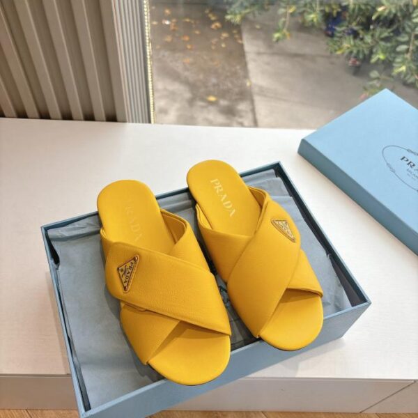 G0286 ultima serie PRADA pantofole Birkenstock incrociate