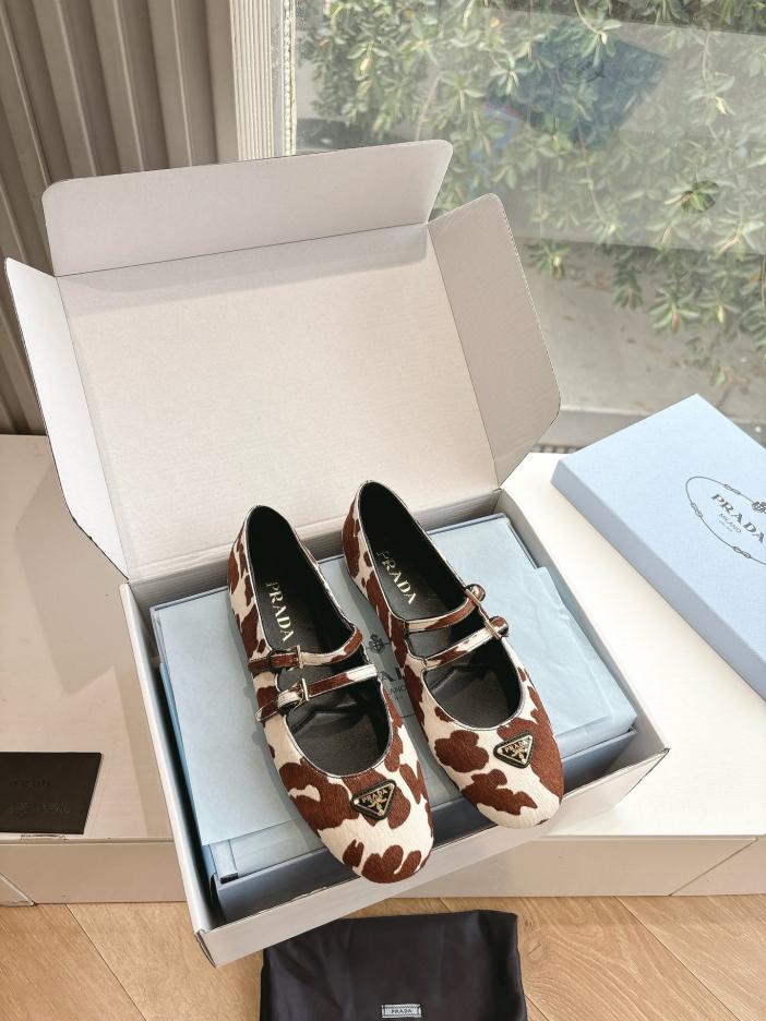 repliche,replica,perfette,siti di,affidabili,migliori siti,dove comprare,1:1,scarpe da ginnastica G887 PRADA ultime novità primavera ed estate Mary Jane mocassini singoli scarpe complete repliche,replica,perfette,siti di,affidabili,migliori siti,dove comprare,1:1,scarpe da ginnastica G887 PRADA ultime novità primavera ed estate Mary Jane mocassini singoli scarpe complete