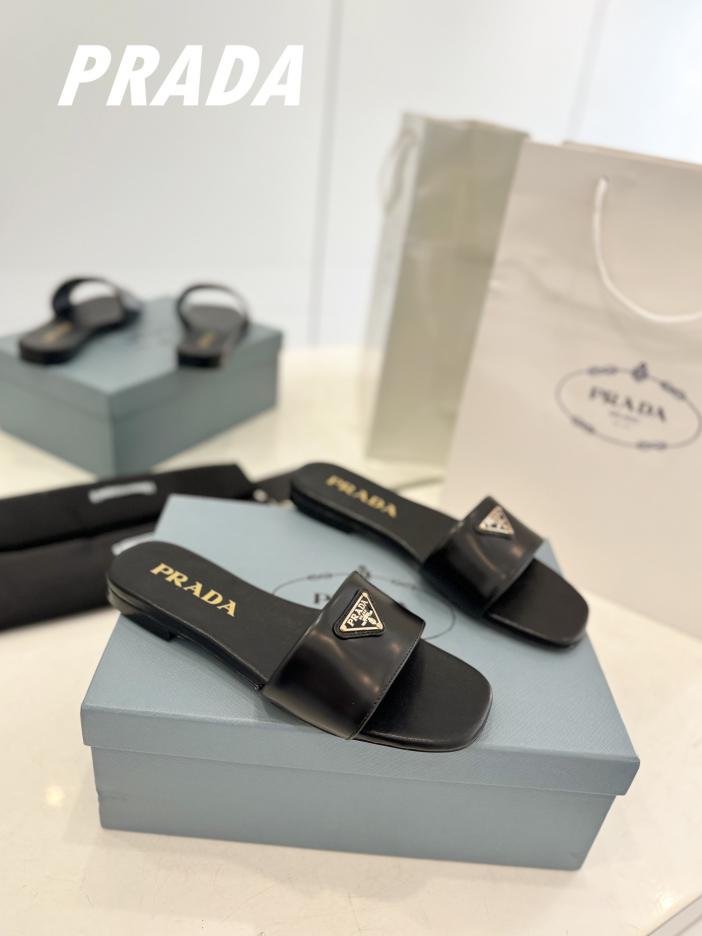 repliche,replica,perfette,siti di,affidabili,migliori siti,dove comprare,1:1,scarpe da ginnastica Le ultime pantofole con logo triangolare di Prada repliche,replica,perfette,siti di,affidabili,migliori siti,dove comprare,1:1,scarpe da ginnastica Le ultime pantofole con logo triangolare di Prada