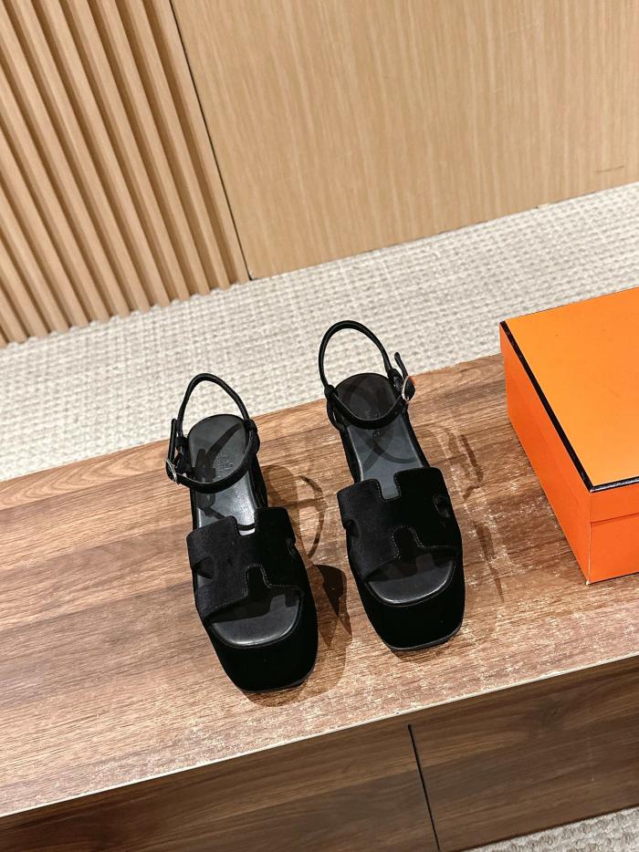 repliche,replica,perfette,siti di,affidabili,migliori siti,dove comprare,1:1,scarpe da ginnastica Nuovi sandali con plateau e pantofole impermeabili Hermès con tomaia classica a forma di H repliche,replica,perfette,siti di,affidabili,migliori siti,dove comprare,1:1,scarpe da ginnastica Nuovi sandali con plateau e pantofole impermeabili Hermès con tomaia classica a forma di H