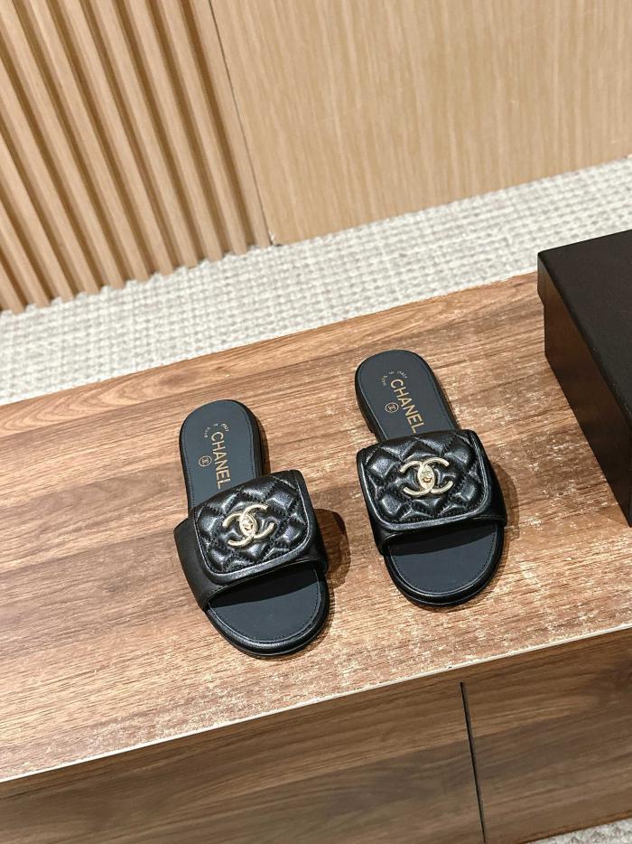 repliche,replica,perfette,siti di,affidabili,migliori siti,dove comprare,1:1,scarpe da ginnastica Pantofole con fibbia per borsa a forma di diamante Chanel repliche,replica,perfette,siti di,affidabili,migliori siti,dove comprare,1:1,scarpe da ginnastica Pantofole con fibbia per borsa a forma di diamante Chanel