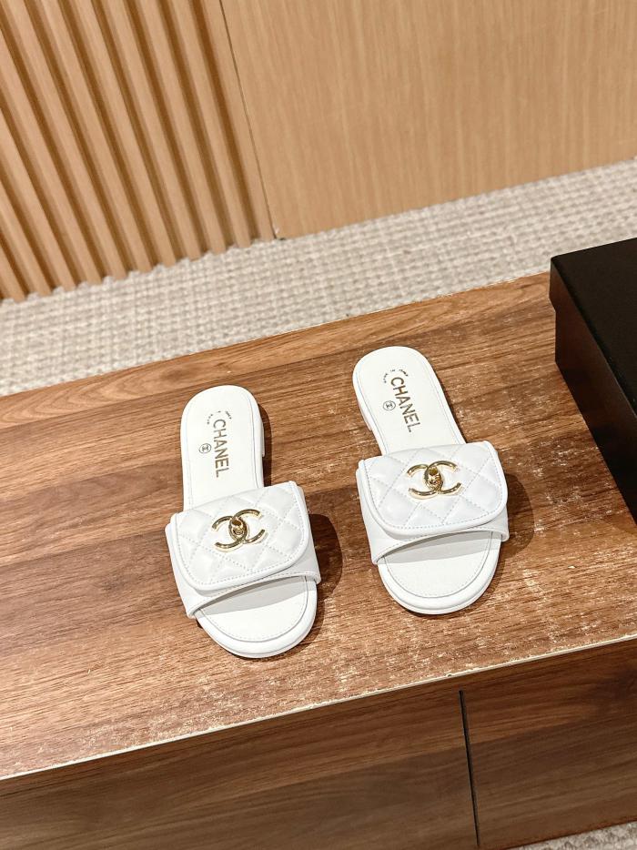 repliche,replica,perfette,siti di,affidabili,migliori siti,dove comprare,1:1,scarpe da ginnastica Pantofole con fibbia per borsa a forma di diamante Chanel repliche,replica,perfette,siti di,affidabili,migliori siti,dove comprare,1:1,scarpe da ginnastica Pantofole con fibbia per borsa a forma di diamante Chanel