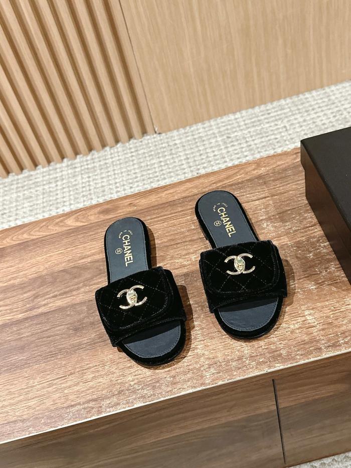 repliche,replica,perfette,siti di,affidabili,migliori siti,dove comprare,1:1,scarpe da ginnastica Pantofole con fibbia per borsa a forma di diamante Chanel repliche,replica,perfette,siti di,affidabili,migliori siti,dove comprare,1:1,scarpe da ginnastica Pantofole con fibbia per borsa a forma di diamante Chanel