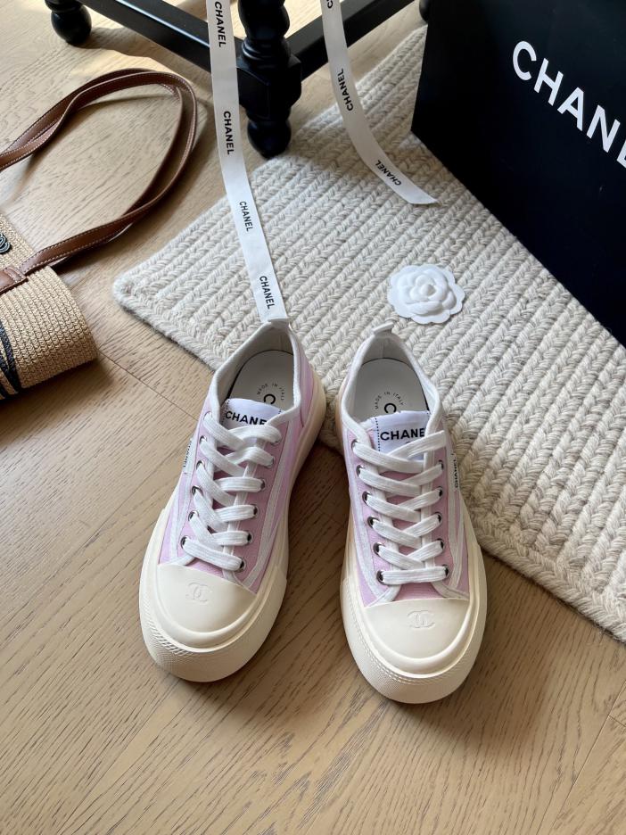 repliche,replica,perfette,siti di,affidabili,migliori siti,dove comprare,1:1,scarpe da ginnastica Scarpe bianche con suola spessa Chanel, nuova versione primaverile repliche,replica,perfette,siti di,affidabili,migliori siti,dove comprare,1:1,scarpe da ginnastica Scarpe bianche con suola spessa Chanel, nuova versione primaverile
