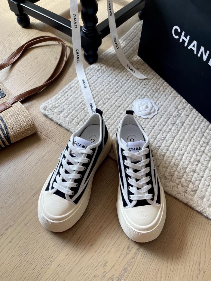 repliche,replica,perfette,siti di,affidabili,migliori siti,dove comprare,1:1,scarpe da ginnastica Scarpe bianche con suola spessa Chanel, nuova versione primaverile repliche,replica,perfette,siti di,affidabili,migliori siti,dove comprare,1:1,scarpe da ginnastica Scarpe bianche con suola spessa Chanel, nuova versione primaverile