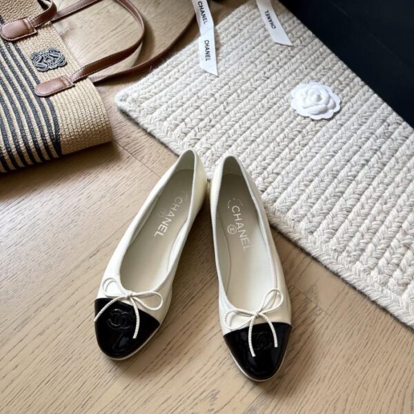 repliche,replica,perfette,siti di,affidabili,migliori siti,dove comprare,1:1,scarpe da ginnastica Le classiche scarpette da ballo Chanel in nuovi colori, versione top
