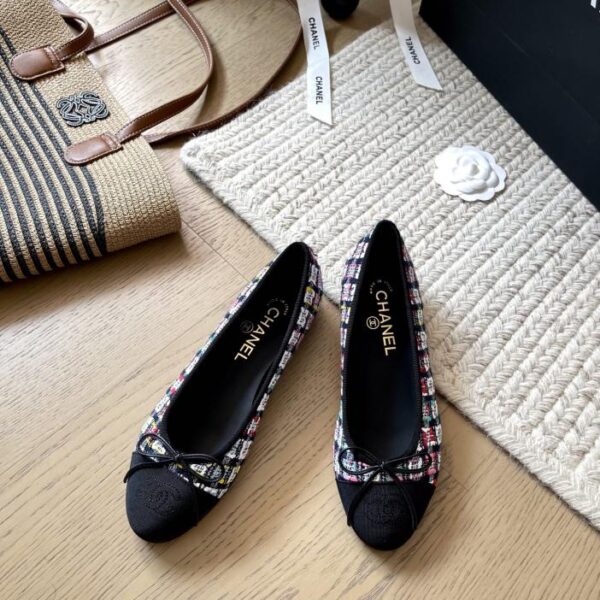 repliche,replica,perfette,siti di,affidabili,migliori siti,dove comprare,1:1,scarpe da ginnastica Le classiche scarpette da ballo Chanel in nuovi colori, versione top