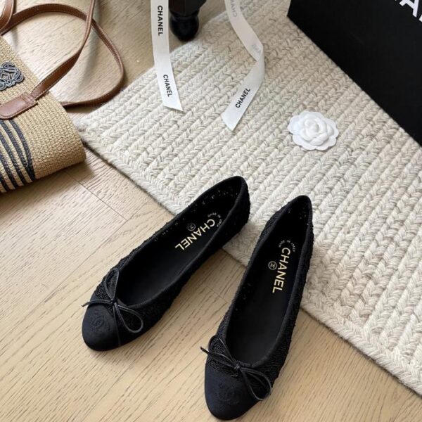 repliche,replica,perfette,siti di,affidabili,migliori siti,dove comprare,1:1,scarpe da ginnastica Le classiche ballerine Chanel in nuovi colori, versione top