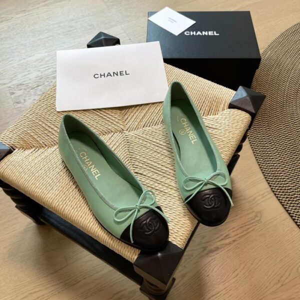 repliche,replica,perfette,siti di,affidabili,migliori siti,dove comprare,1:1,scarpe da ginnastica Ballerine Chanel Nuovi Colori