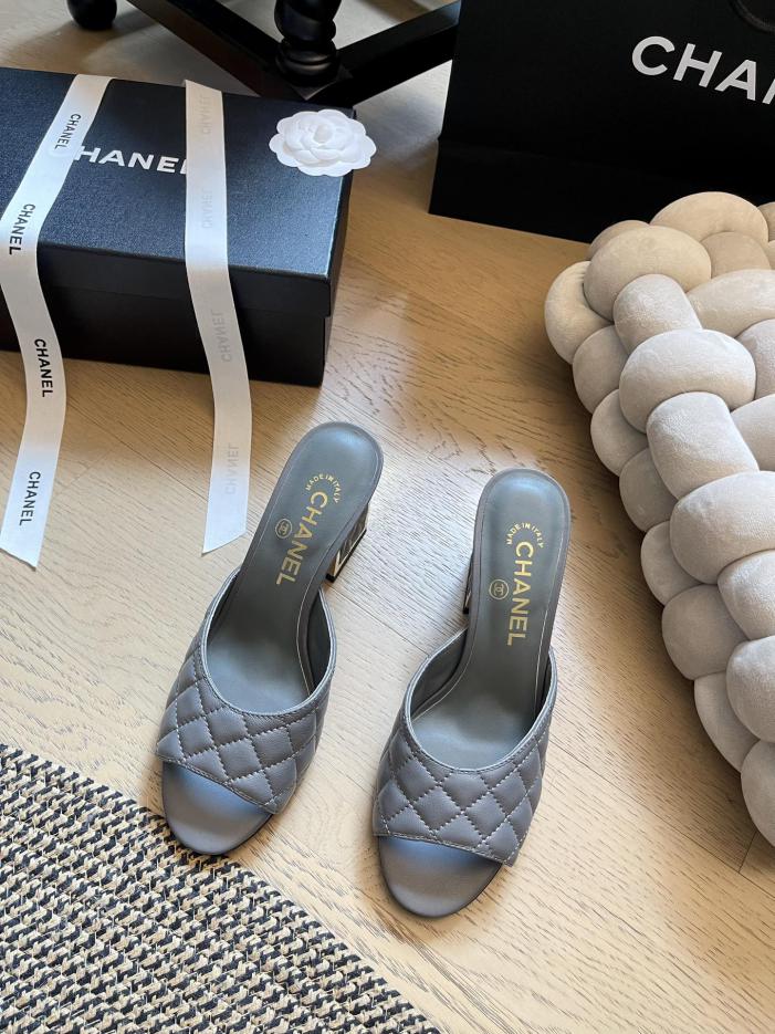 repliche,replica,perfette,siti di,affidabili,migliori siti,dove comprare,1:1,scarpe da ginnastica Nuove pantofole con tacco a blocco di Chanel repliche,replica,perfette,siti di,affidabili,migliori siti,dove comprare,1:1,scarpe da ginnastica Nuove pantofole con tacco a blocco di Chanel