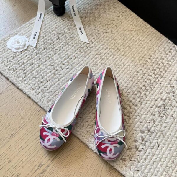 repliche,replica,perfette,siti di,affidabili,migliori siti,dove comprare,1:1,scarpe da ginnastica Le nuove scarpette da ballo di Chanel, versione top